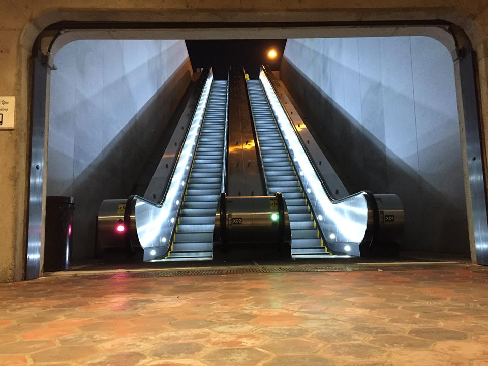 metro, escalators