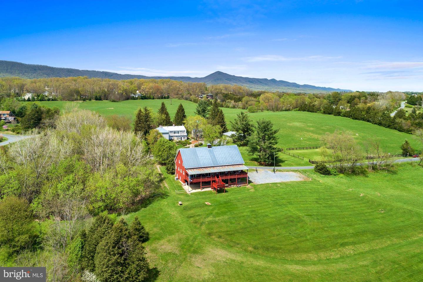 farm, aerial view