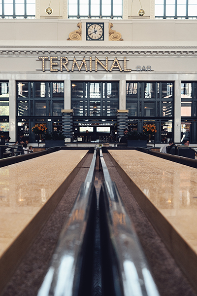 terminal bar